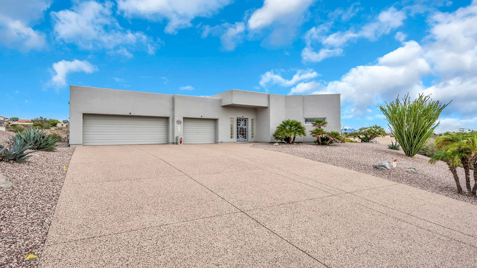 Contemporary home desert landscaping real estate photography Fountain Hills AZ | The Listing Bees