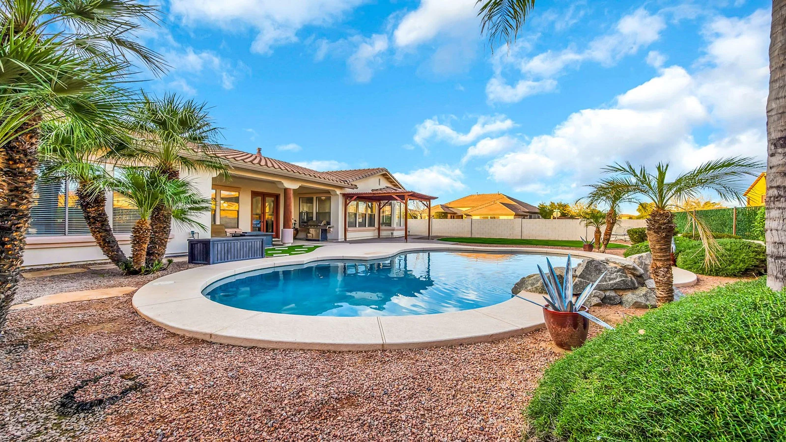Desert backyard swimming pool house real estate photography Queen Creek AZ | The Listing Bees