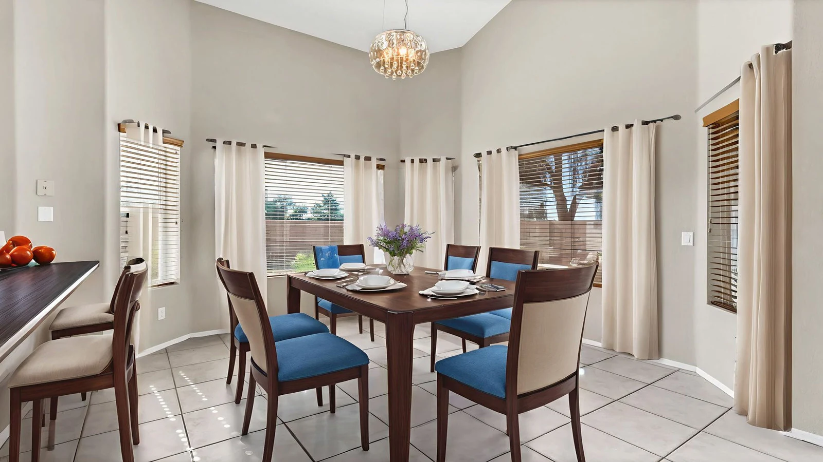 Dining room real estate photography Gold Canyon AZ | The Listing Bees