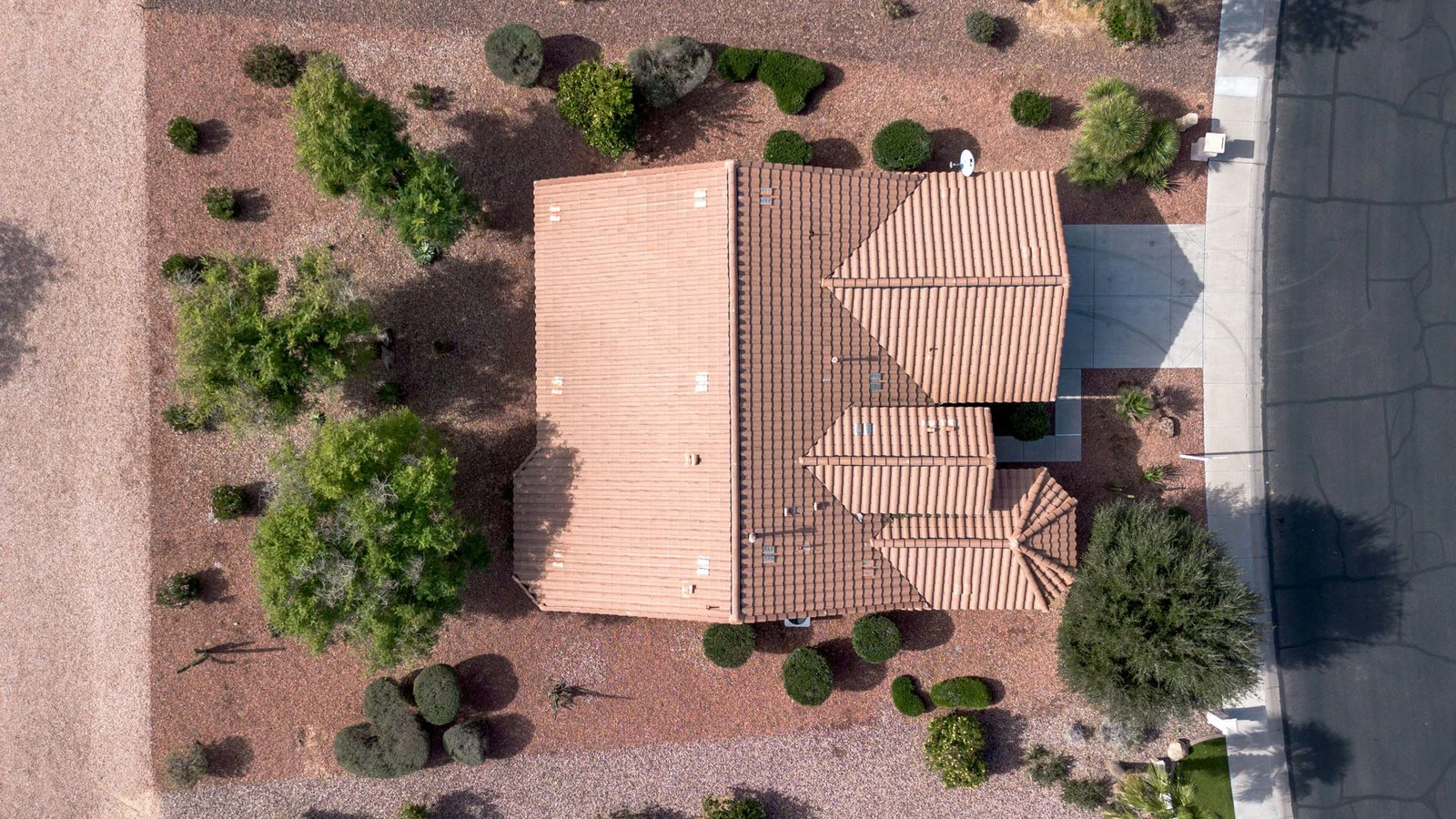 Exterior tile roof desert landscaping real estate photography Goodyear AZ | The Listing Bees