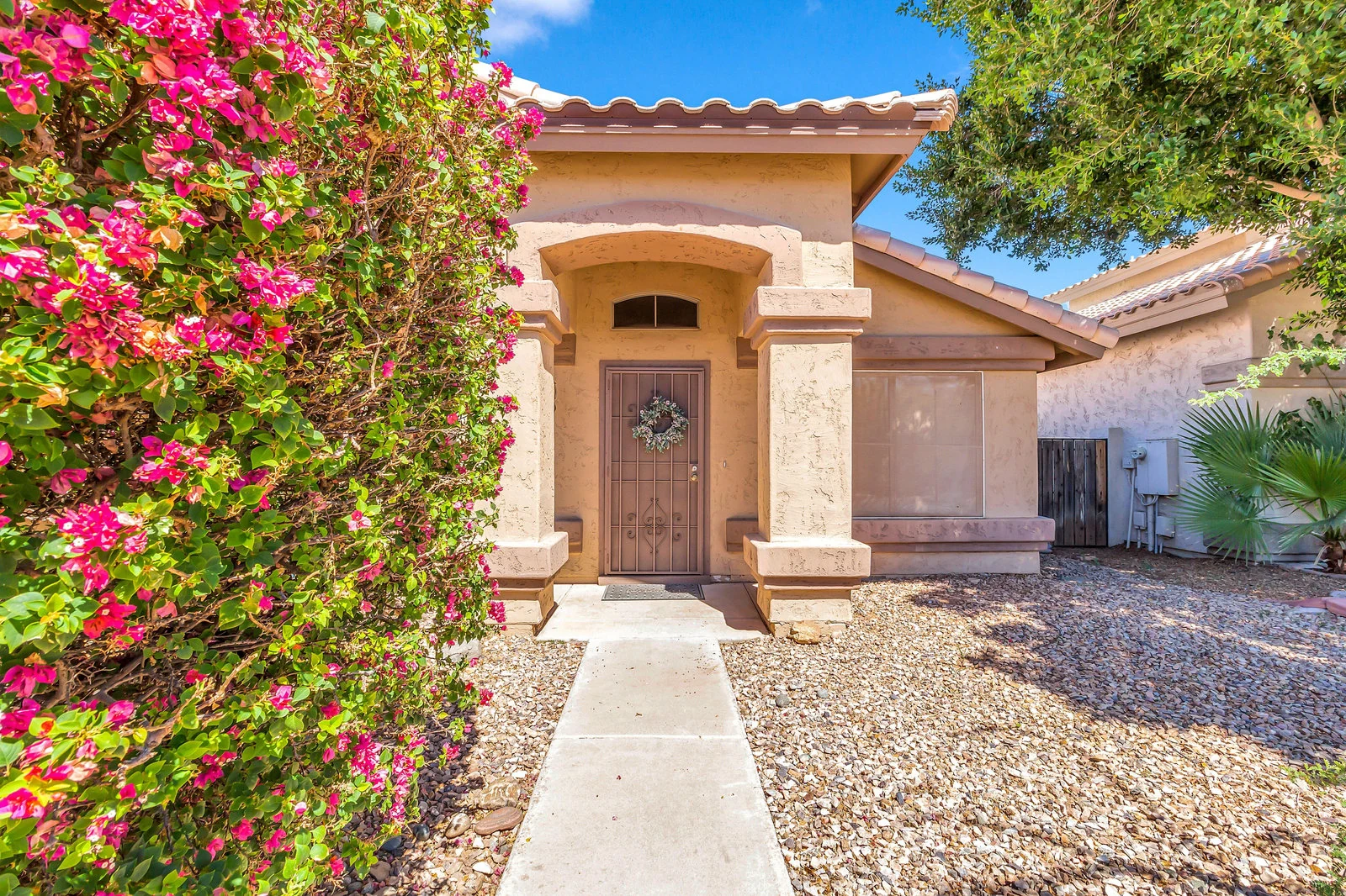 Gilbert, AZ, Real Estate Photography, The Listing Bees, Exterior, Front