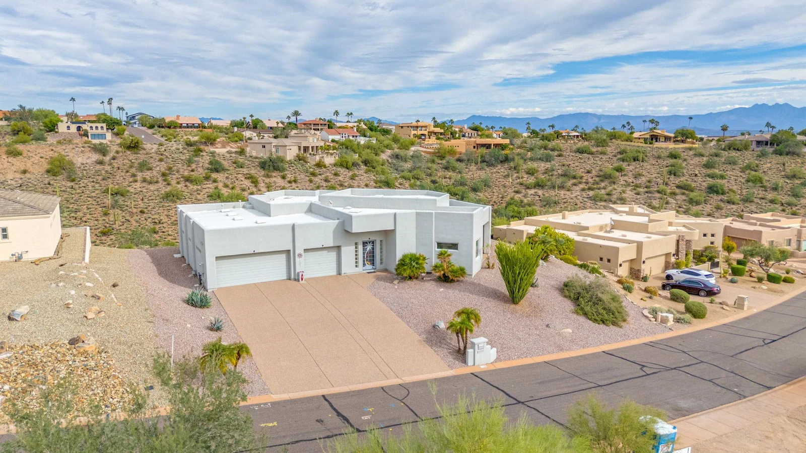 Modern house desert hillside real estate photography Fountain Hills AZ | The Listing Bees