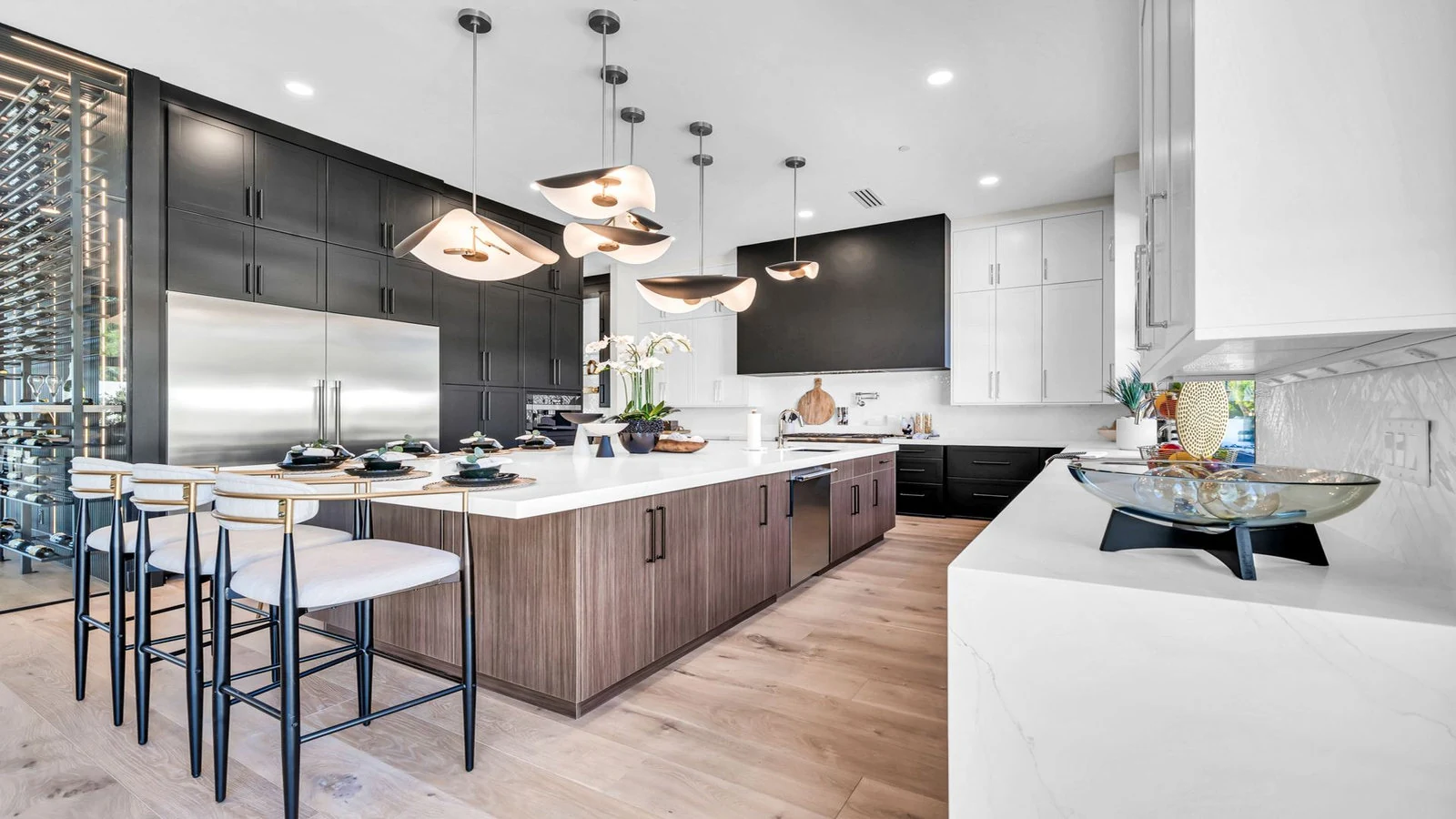 Modern kitchen real estate photography Phoenix AZ | The Listing Bees
