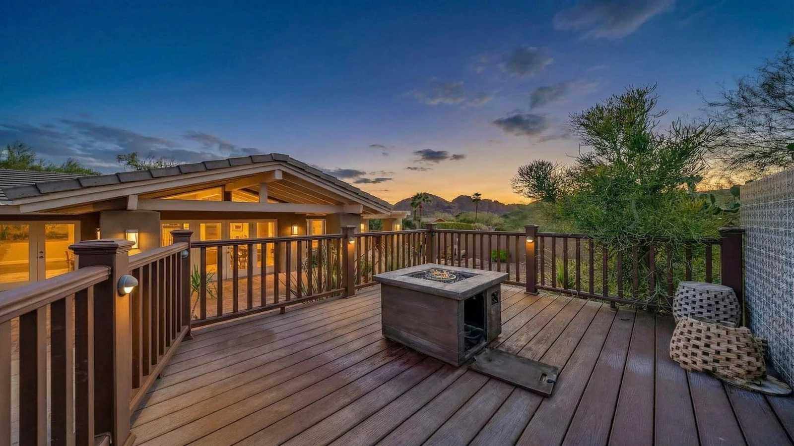 Twilight deck fire pit mountain view real estate photography Paradise Valley AZ | The Listing Bees