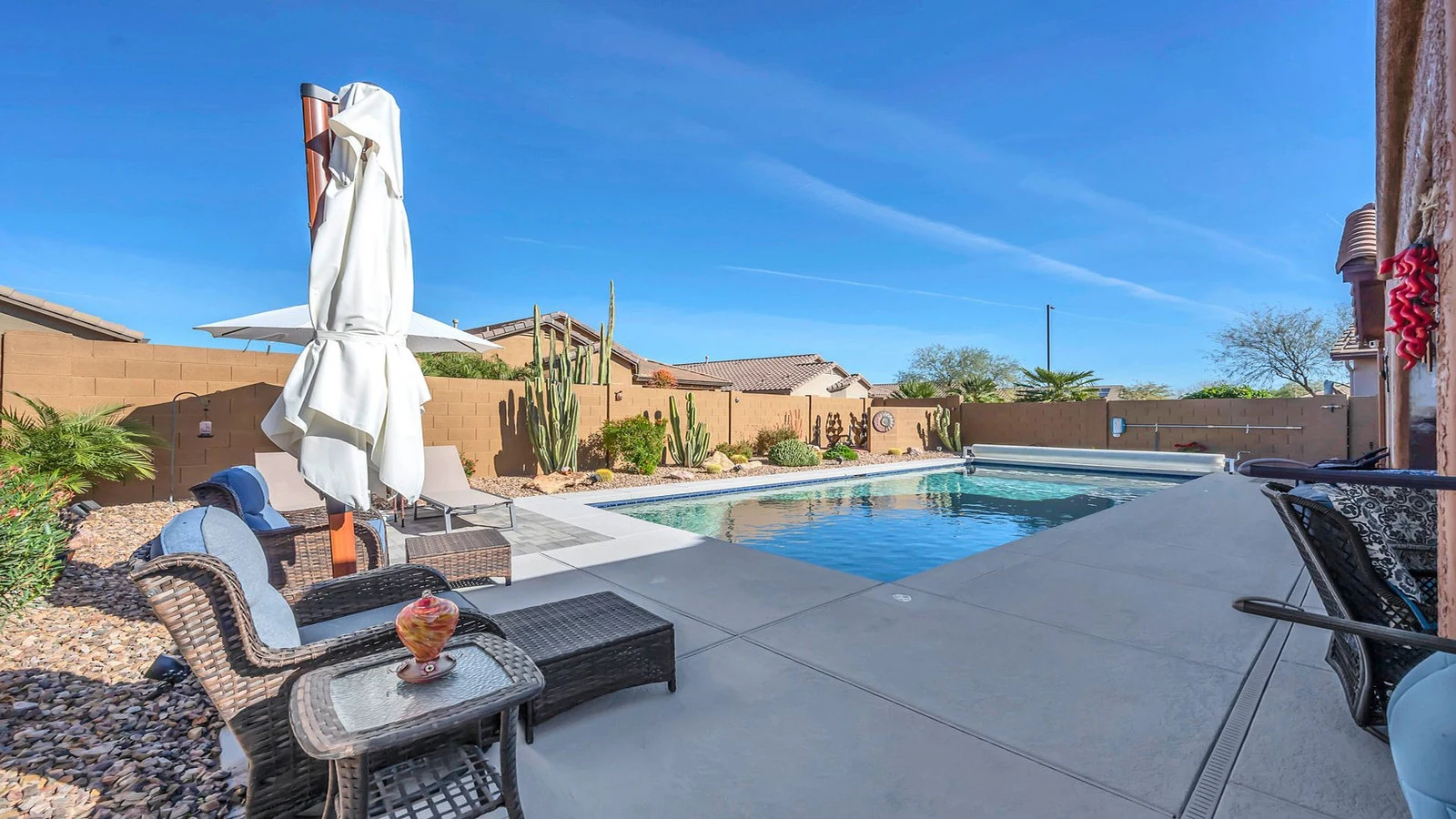 Real estate photography, Chandler, AZ, The Listing Bees, Exterior, backyard, pool