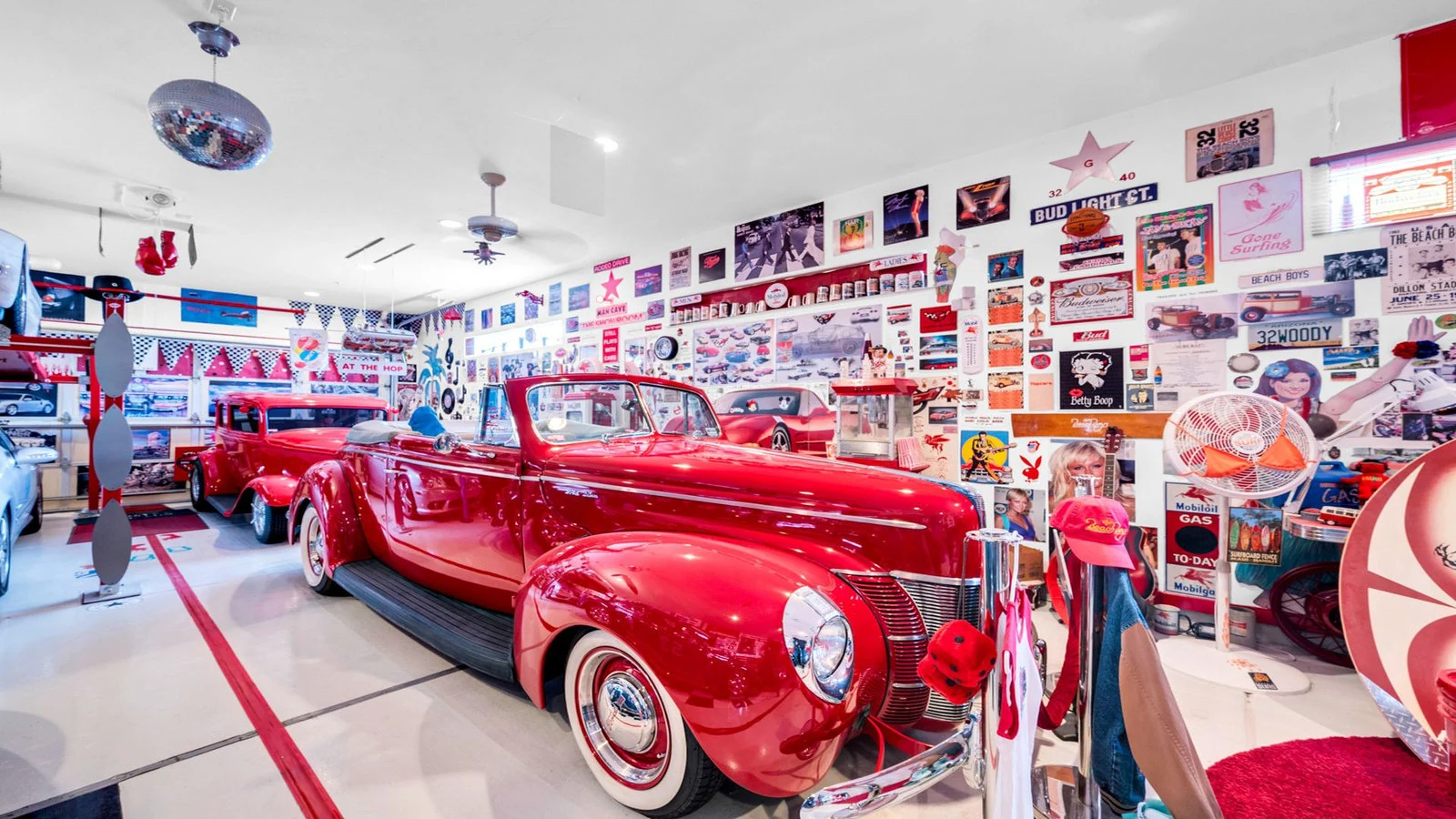 Classic car garage real estate photography Fountain Hills AZ | The Listing Bees
