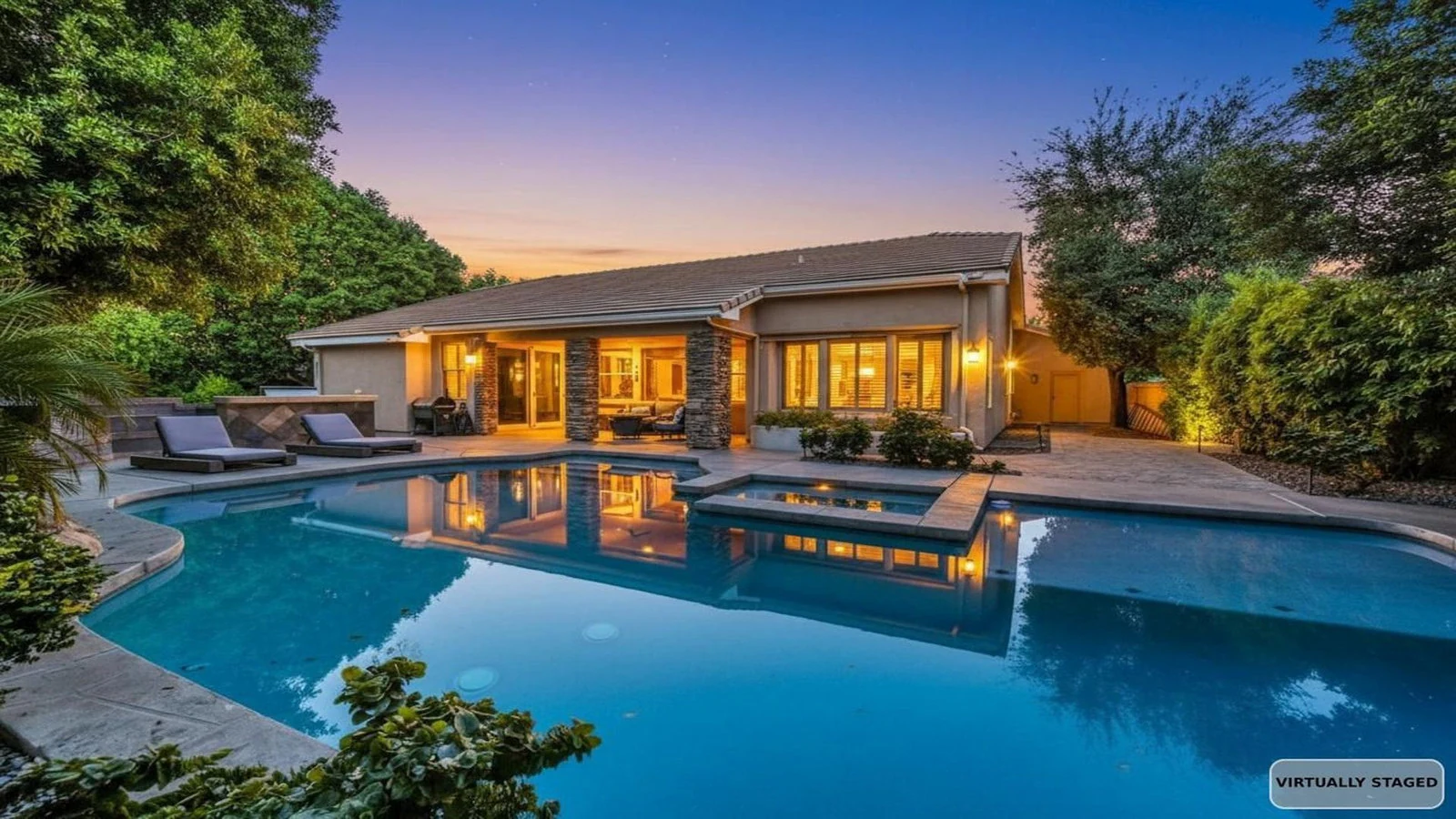 Twilight backyard pool and spa, Tempe real estate photography