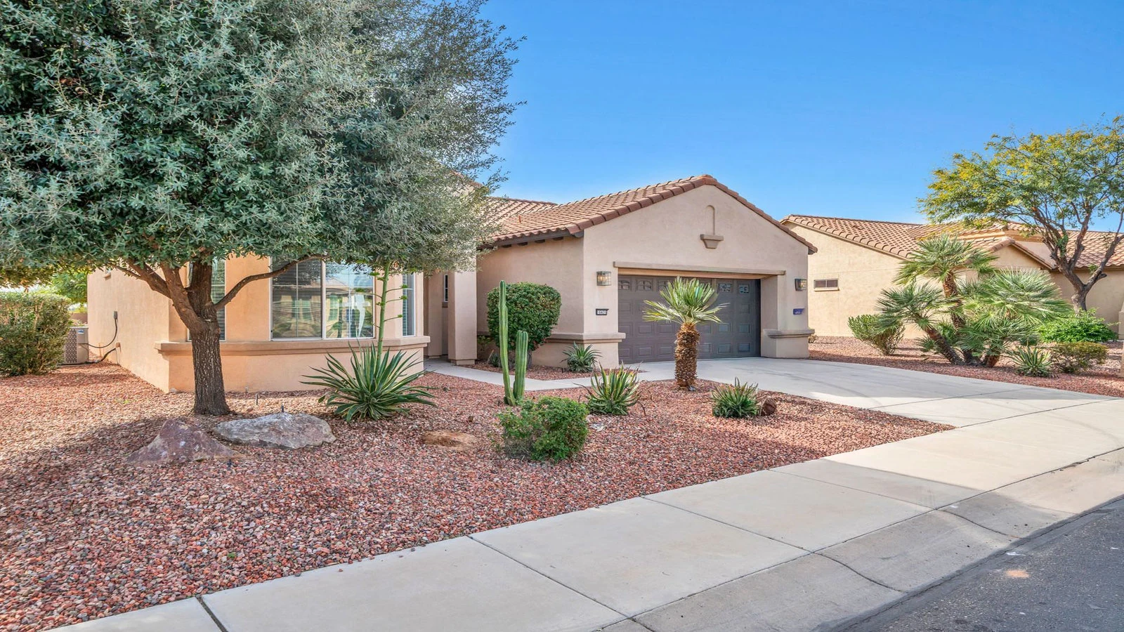 Single story home desert landscaping real estate photography Goodyear AZ | The Listing Bees