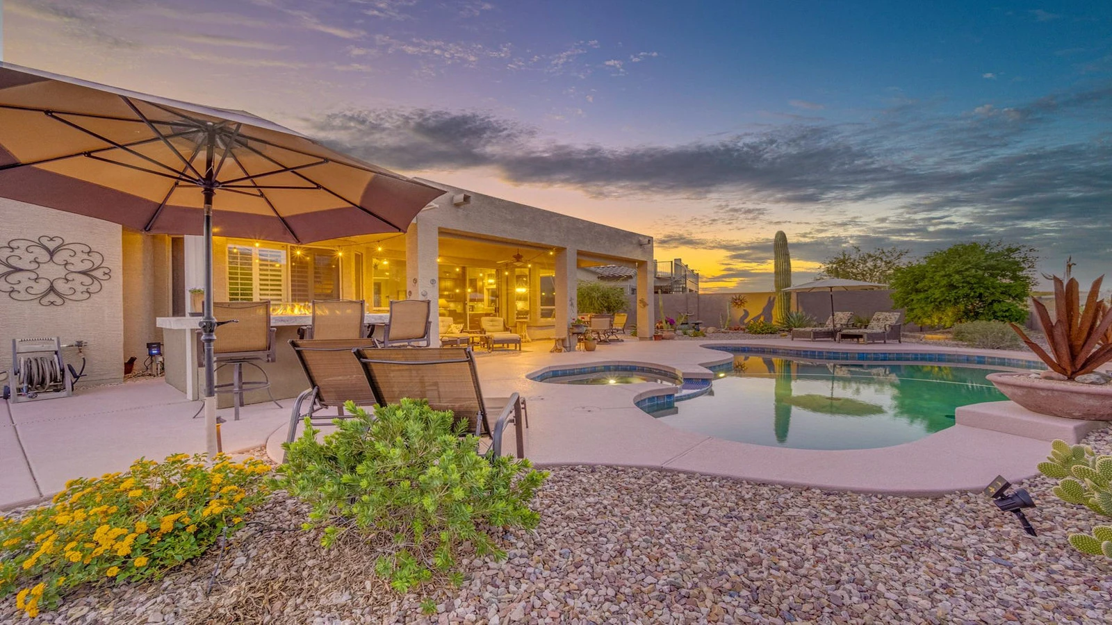 Twilight pool patio real estate photography Gold Canyon AZ | The Listing Bees