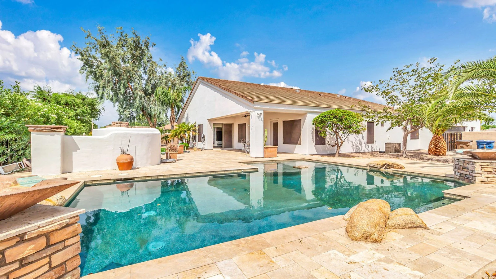 White house swimming pool patio real estate photography Queen Creek AZ | The Listing Bees
